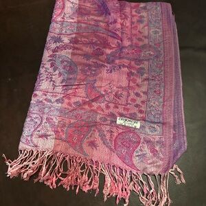 Cashmere scarf